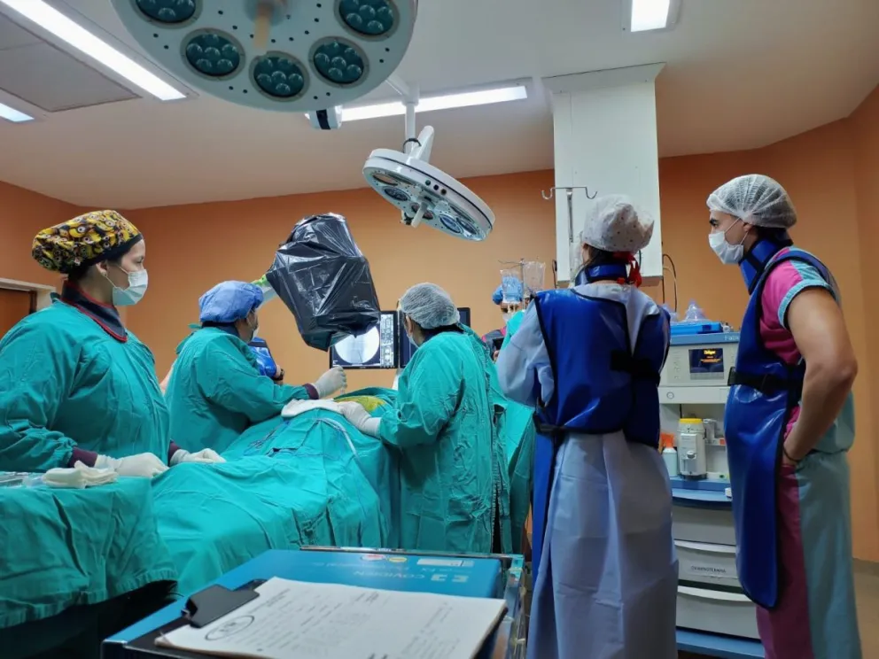 El hospital de Roca empleó un tratamiento de vanguardia para aliviar el dolor crónico de un paciente