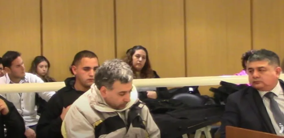 Pedro Acuña, durante el juicio que se le siguió por el femicidio de su pareja. Denuncian que busca contactarse con otras mujeres a través de redes sociales. Foto: archivo.