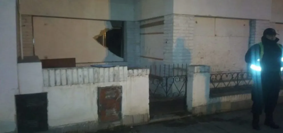 Lo detuvieron cuando intentaba entrar a a la fuerza a una casa deshabitada 