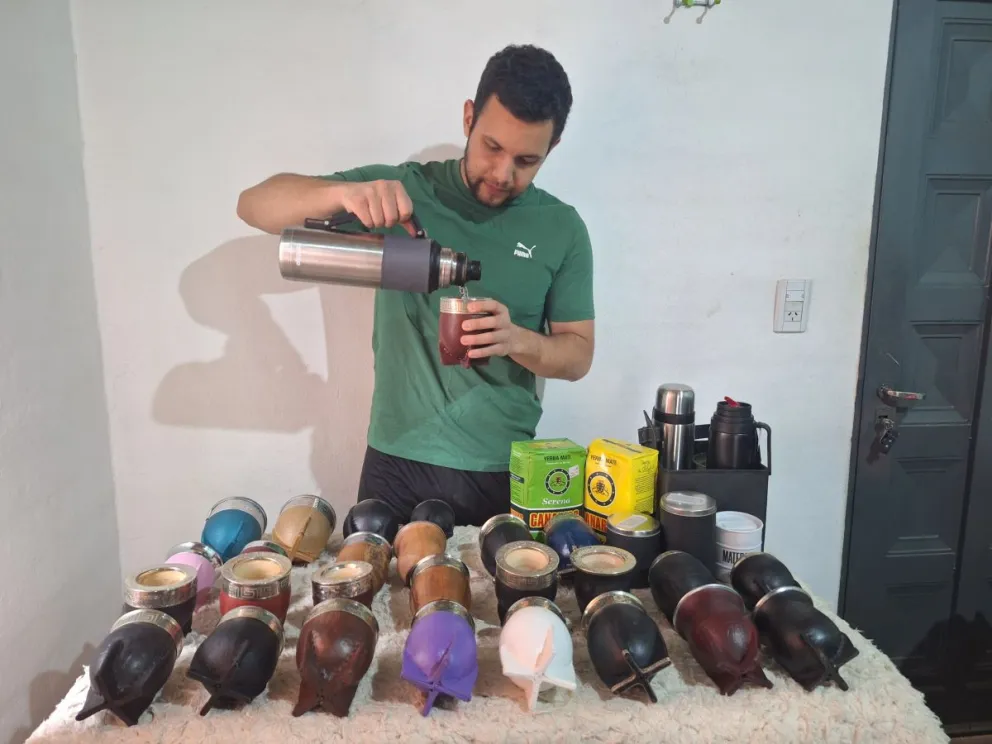 Emprender en tiempos de crisis: decidió abrir su negocio de mates y lanzarse a la odisea de ser su propio jefe