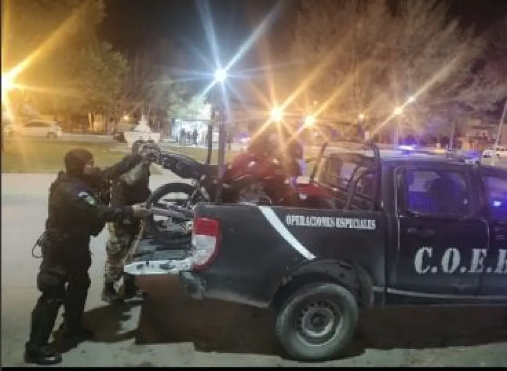Recuperaron una moto robada pero el conductor huyó a pie 