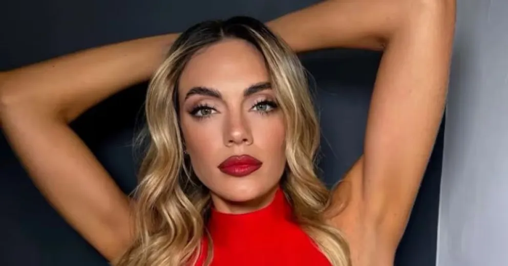 Emilia Attias mostró sus fotos más hot de una campaña de ropa interior