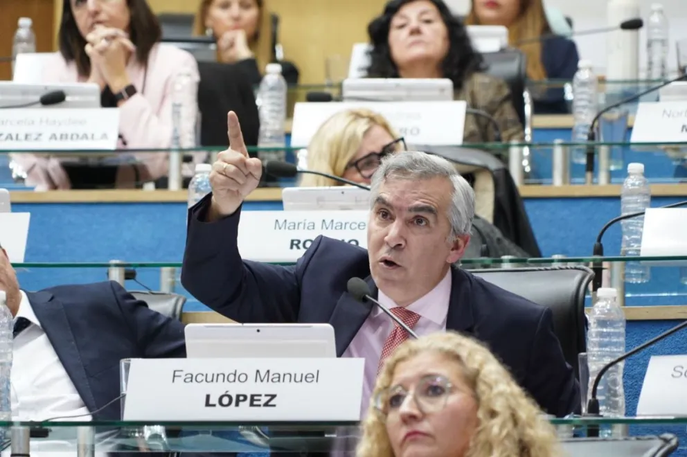 “Nadie se quiere hacer cargo de la Ruta 22, nosotros sí” 