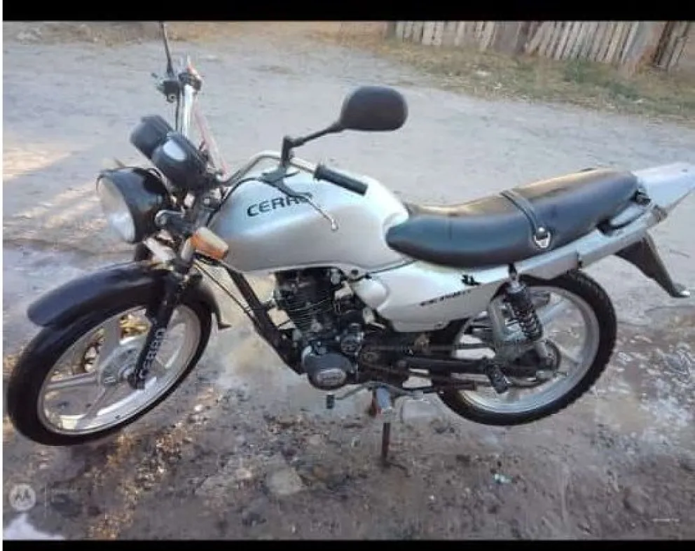 Una moto fue robada por dos menores y los vecinos los quisieron golpear. La Policía los rescató. Foto (Gentileza).