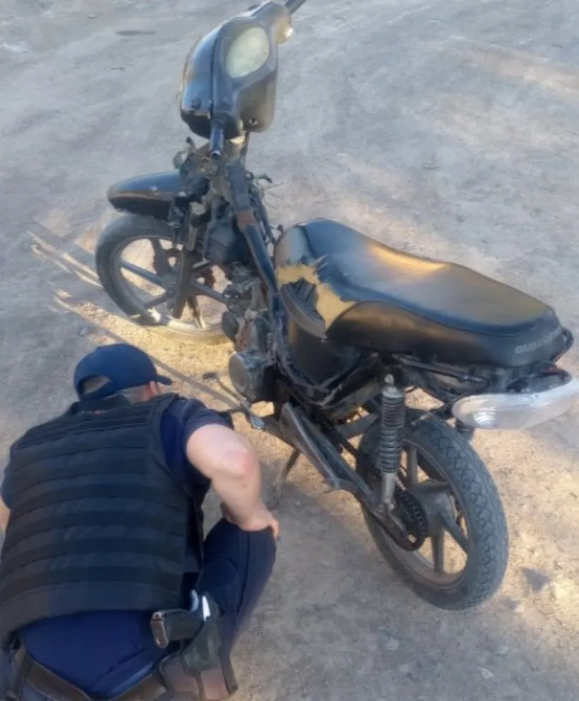 La moto fue recuperada en Chichinales el jueves. Foto (LCR).