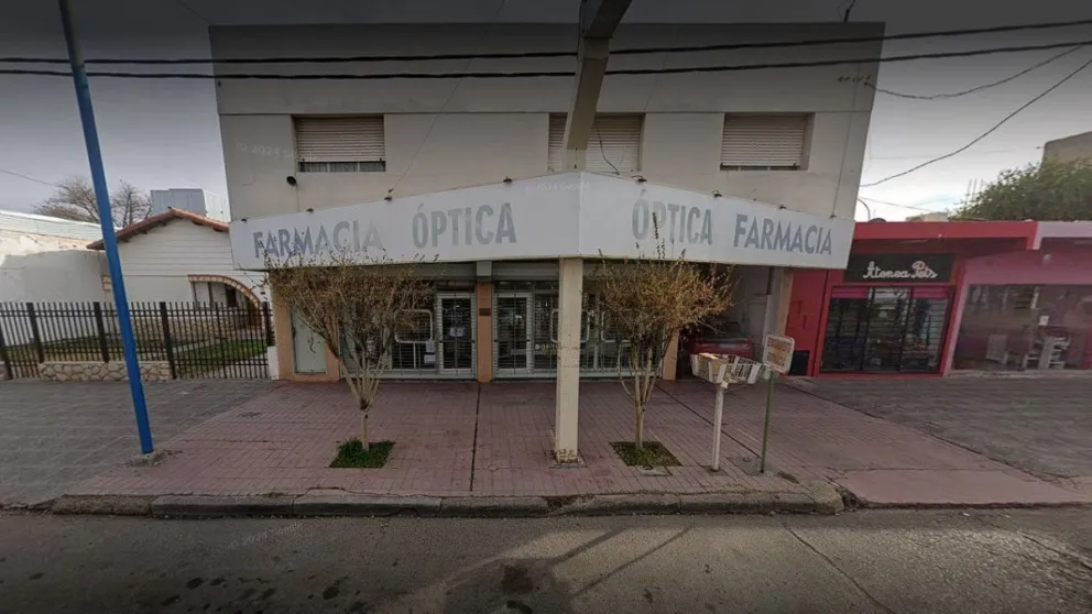 Cuáles son las farmacias de turno de este lunes en la ciudad