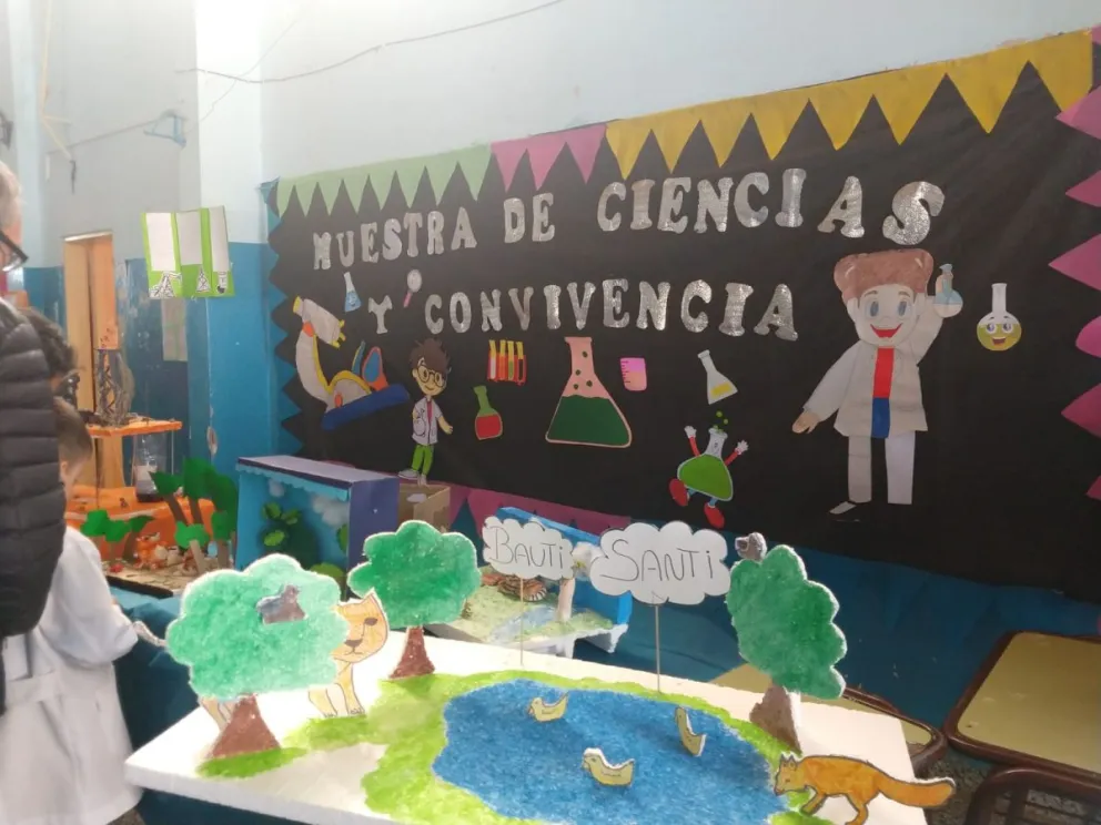 La comunidad educativa de la Escuela 223 le hizo un guiño a la ciencia