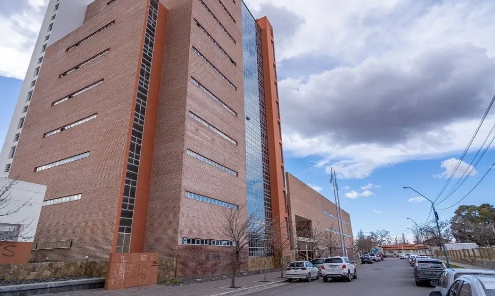 Lo acusan por un robo millonario pero asegura que "ese día no estuvo en Roca"