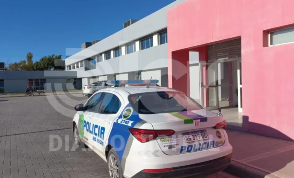 Condenaron a un policía de la región por partirle el bastón en la cabeza a un motociclista