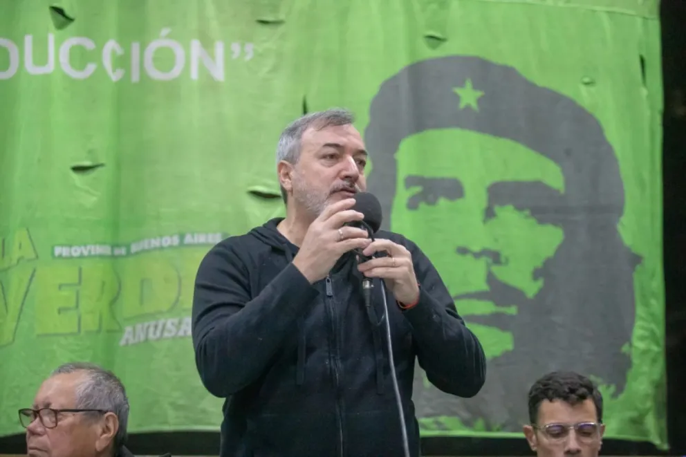 "No son los paros los que ponen en riesgo a las empresas aéreas, sino las políticas de Milei"