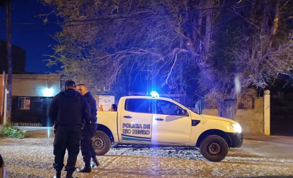 Asaltaron a punta de pistola a una pareja en una parada de colectivos