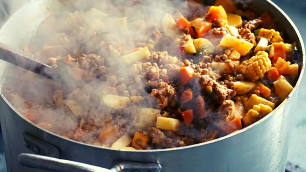 “Ya a nadie le alcanza para comer”: realizarán una olla popular en el barrio Fiske Menuco