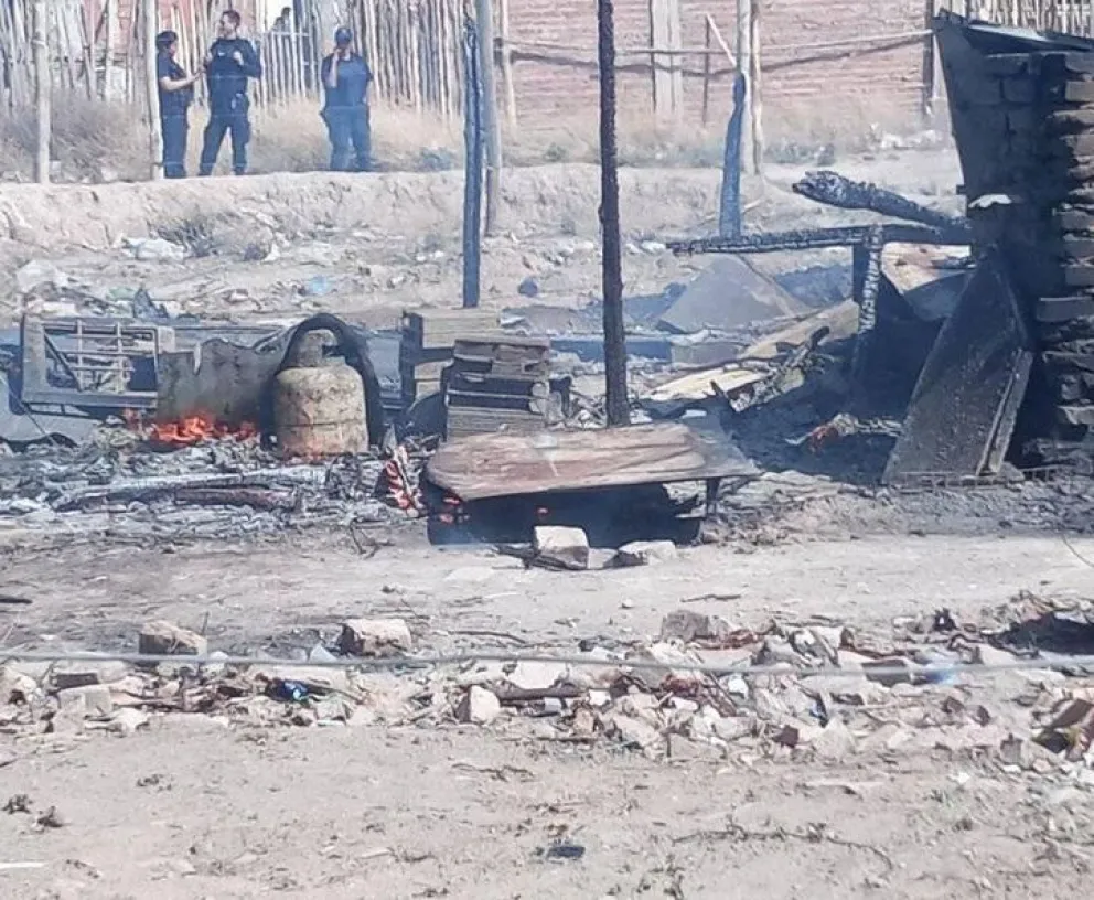 Llamado a la solidaridad: perdieron todo en un incendio y piden colaboraciones