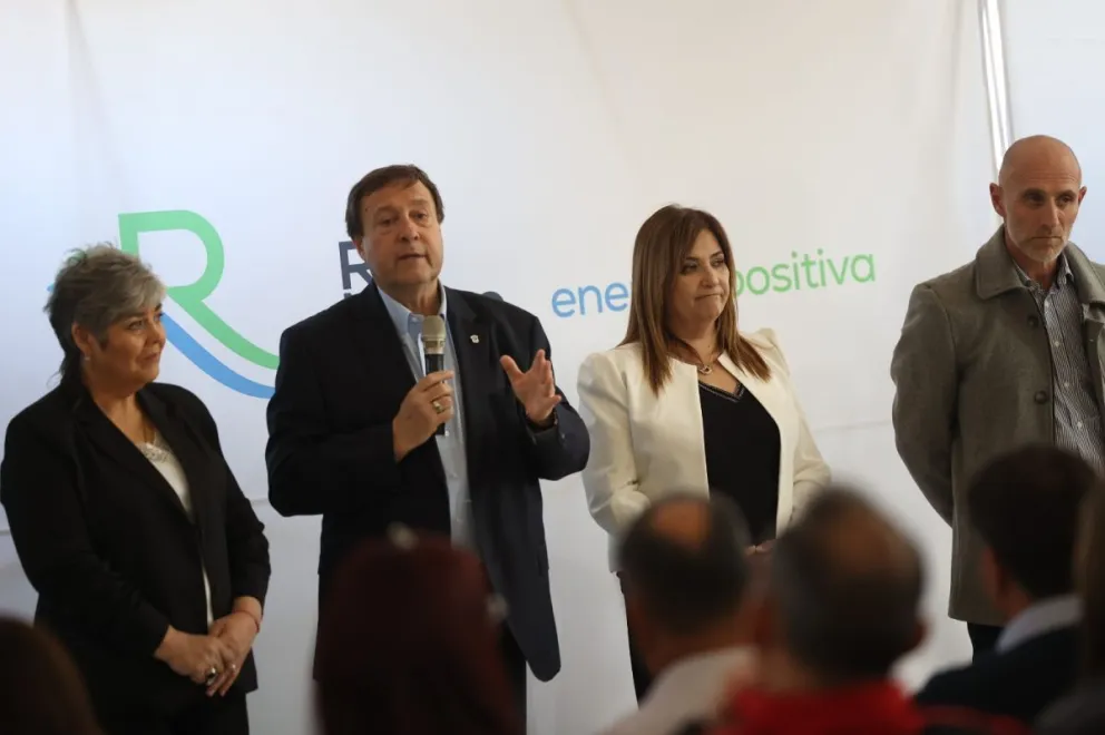 "Hoy estamos cumpliendo con esta primera etapa": mejoras en los servicios y escrituras del IPPV
