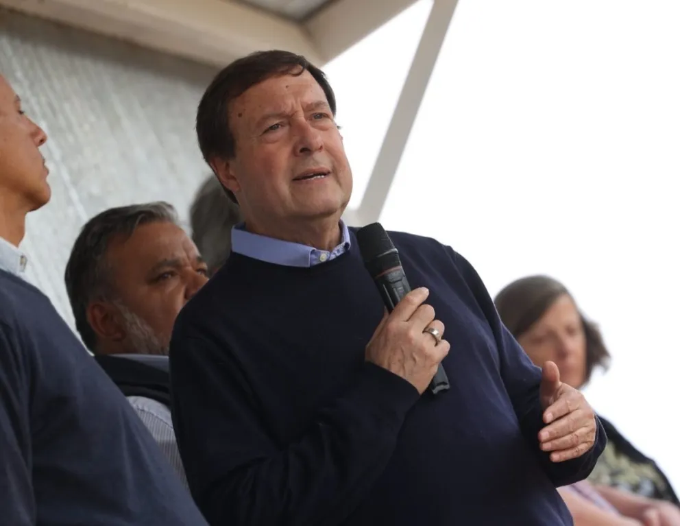  Weretilneck: "el principal derecho es el de los chicos a recibir educación"