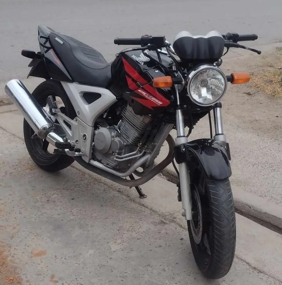 Le robaron la moto y pide ayuda para recuperarla: “Era mi medio de transporte para ir a laburar”
