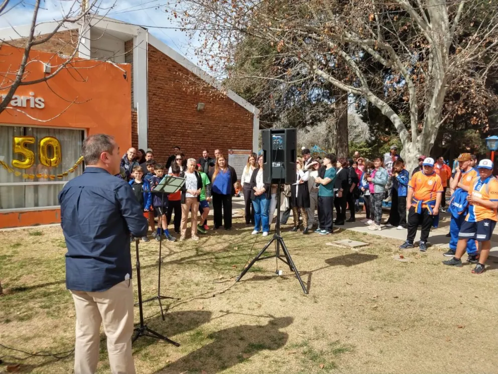 El Deportivo Roca cumplió 50 años y fue homenajeado 