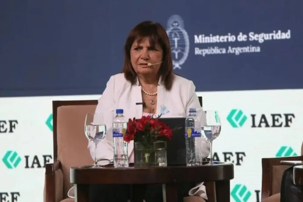 El Gobierno investiga a grupos "veganos y anarquistas" por el atentado a la Sociedad Rural 