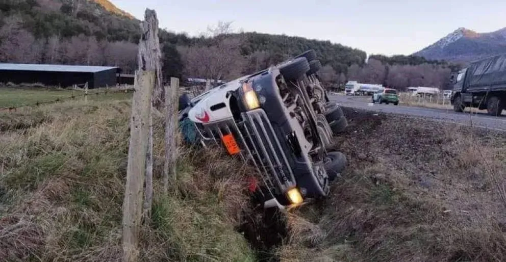 Tragedia en la ruta: dos camioneros argentinos, uno del Alto Valle, fallecieron en Chile