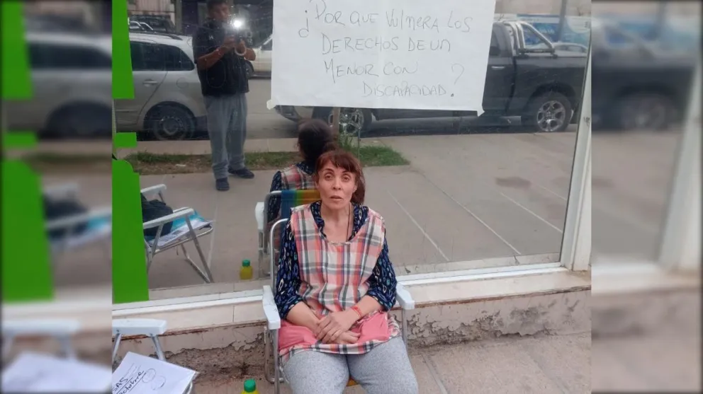 Tras varias horas de angustia, una madre consiguió los pasajes para atender a su hijo en Buenos Aires