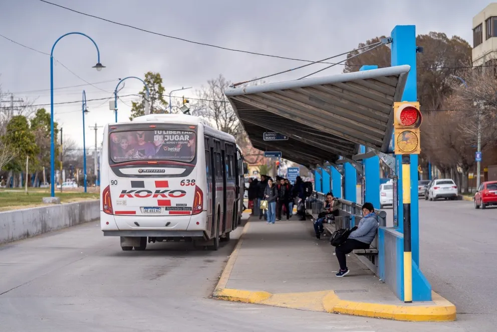 El beneficio aplica siempre que la línea para trasladarse para ir a estudiar, empiece y termine en Río Negro. (Foto: Archivo)