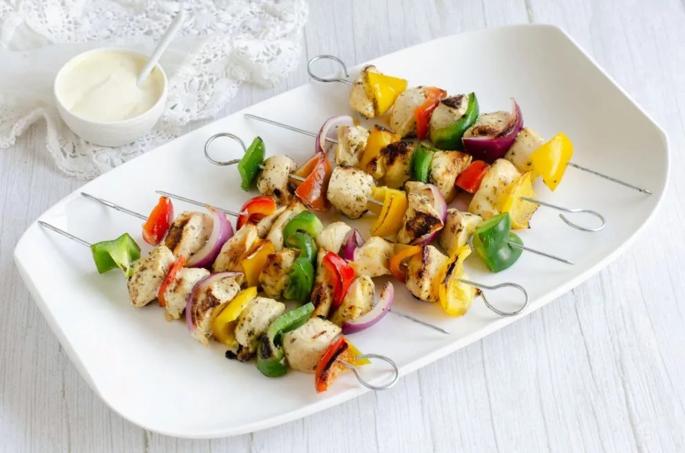 Brochette de pollo: Una receta sencilla y sabrosa 