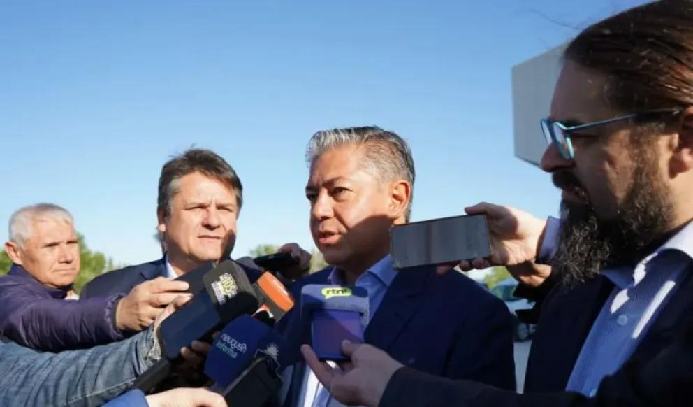 Figueroa viaja a Madrid para firmar un millonario acuerdo con la CAF