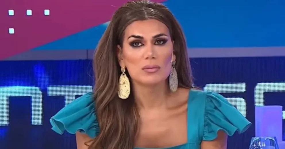 Flor de la V se calentó con las autoridades de América TV y abandonó el país: ¿qué pasó?