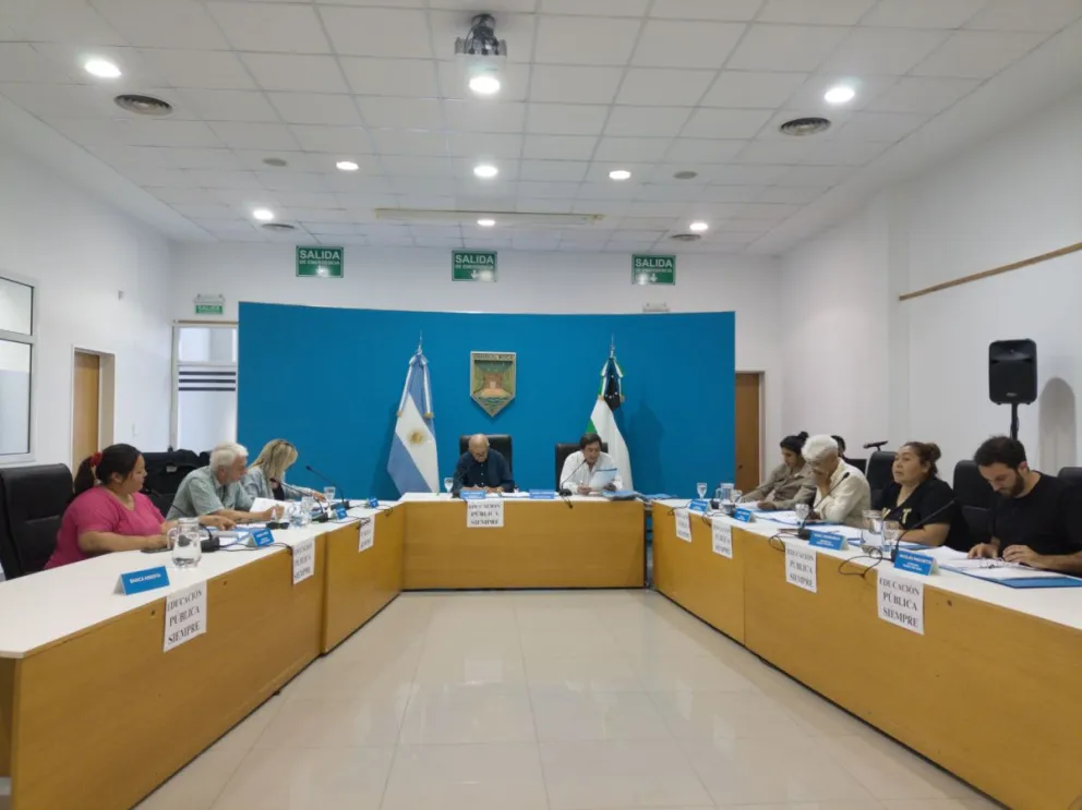 El deliberante rechazó a los legisladores que votaron a favor del veto a la ley de financiamiento universitario