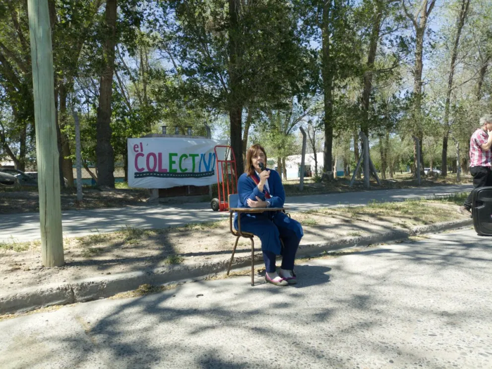 La rectora de la UNCo visitó Fadecs: "no les importa auditar, solo buscan desacreditar a la universidad"