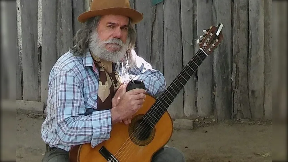 Pedro Aedo, un cantor popular al que quieren homenajear con su nombre en una calle