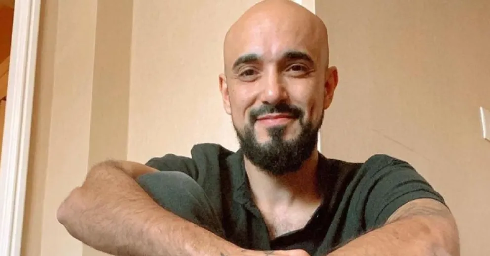 Abel Pintos posó junto a sus hermanos y sorprendió el parecido entre ellos