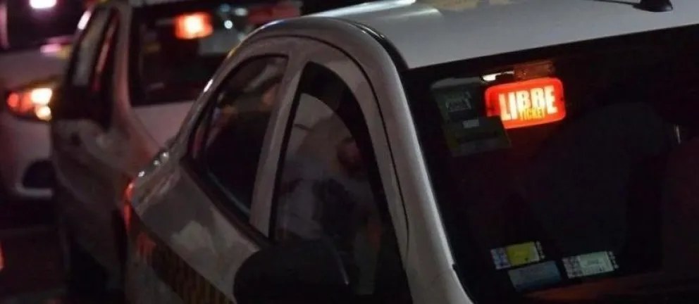 Alertan por la circulación de taxis sin habilitación en la ciudad