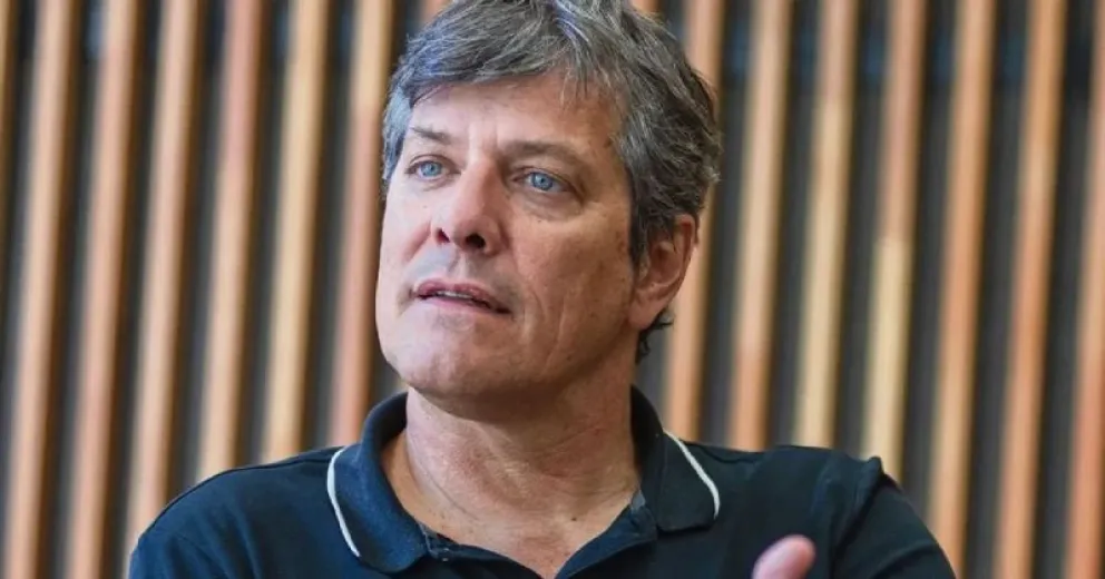 Mario Pergolini sorprendió al elegir entre la Inteligencia Artificial o un maestro