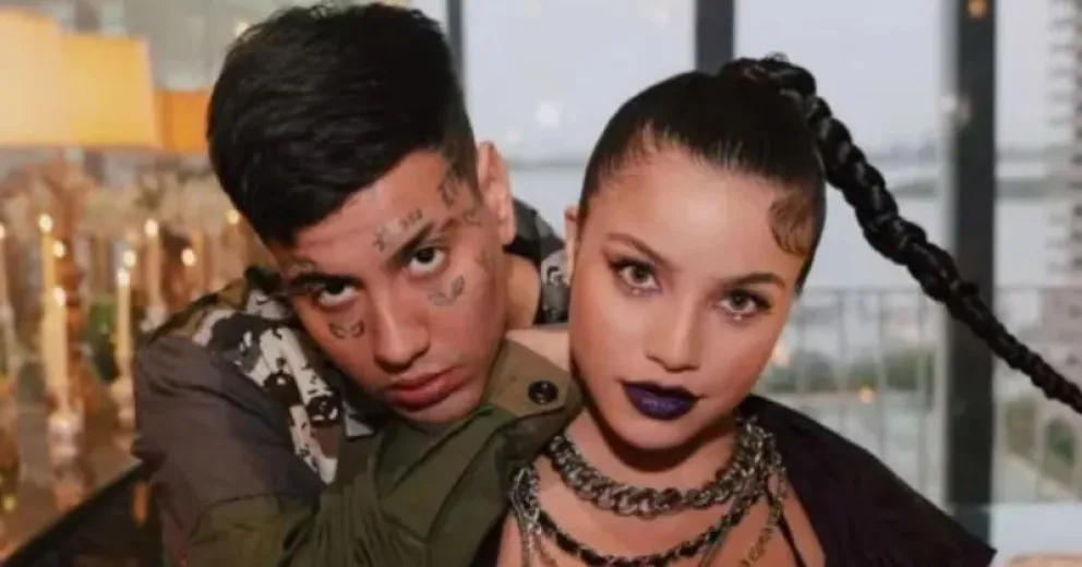 Qué dicen los chats filtrados de Duki engañando a Emilia Mernes