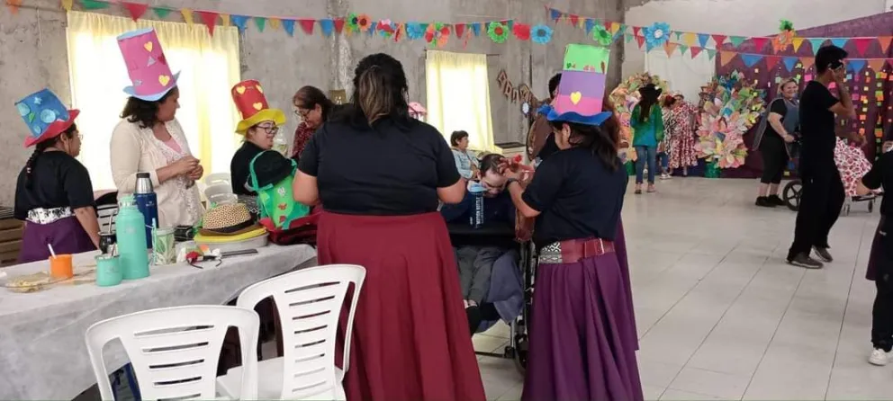 El taller de danza de Aanovi presentará esta tarde su obra "Huellita y Gatos"