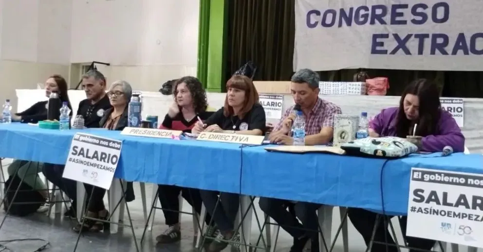 Congreso de Unter sesiona en Huergo para definir postura ante ausencia de oferta salarial