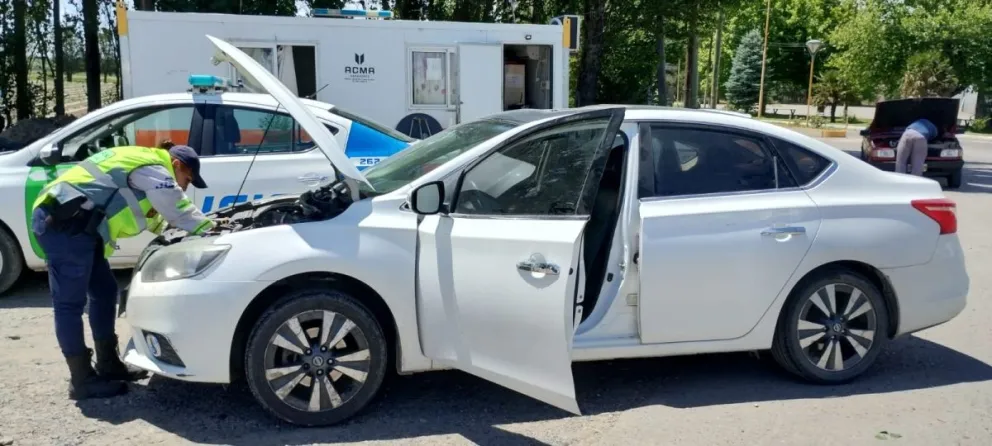 Secuestraron un auto con todo adulterado: papeles, chasis y motor