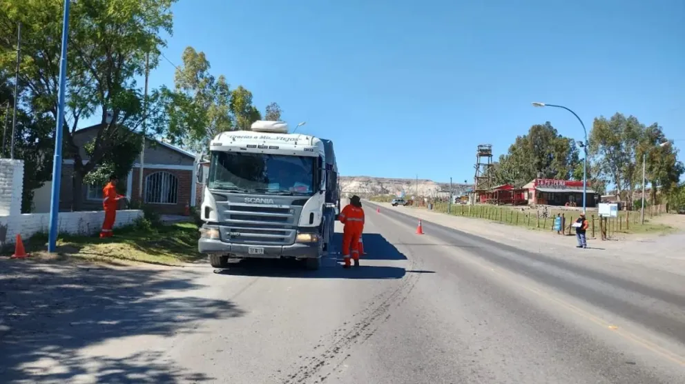 Controles en el puente de Paso Córdoba: el 6% de los camiones exceden el peso permitido de circulación  