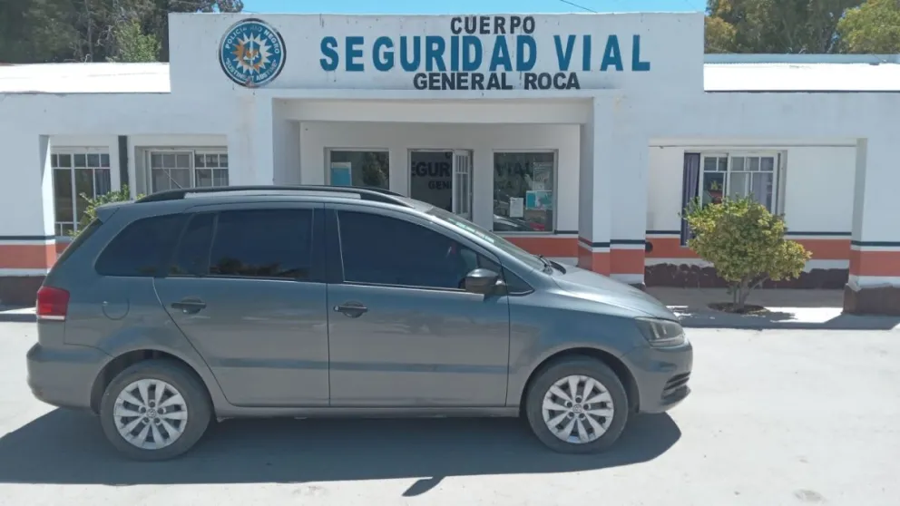 Luego de que efectivos policiales del Cuerpo de Seguridad Vial encontrarán diversas anomalías. (Foto Policía de Río Negro)