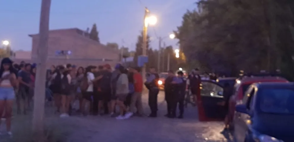 El miedo y pánico de aquella tarde noche, fueron suficientes para arruinar una gran definición del fútbol de la Liga Deportiva Confluencia. (Foto: ANRoca).
