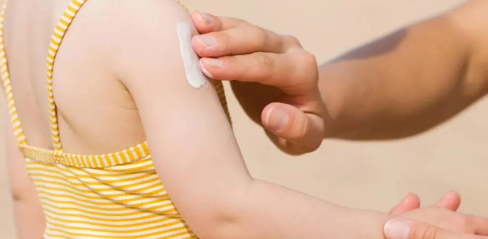 Los grupos que los grupos más vulnerables en épocas de calor intenso son las y los bebés, niños, niñas, embarazadas y personas mayores. (Foto: gentileza).