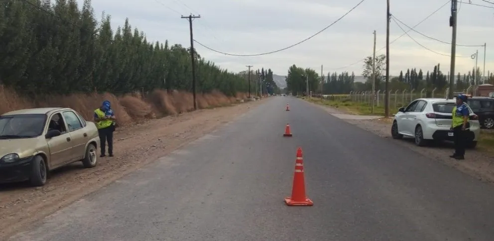 Conducir bajo el efecto de intoxicación alcohólica, puede tener consecuencias negativas para todos los usuarios de la vía pública y no solo para el conductor de un vehículo. (Foto: gentileza Municipio de General Roca).