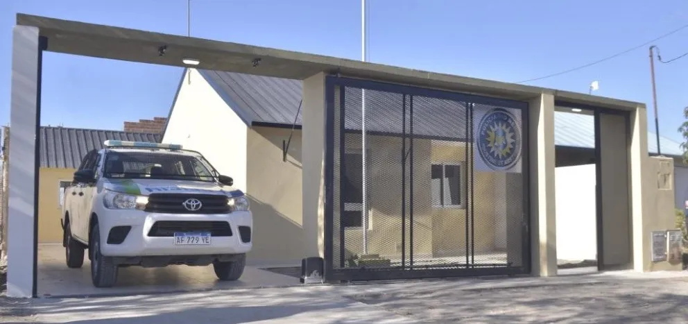 El sujeto bajo la condición en la que se encontraba desconocía a sus propios hijos. (Foto: gentileza Policía de Río Negro).