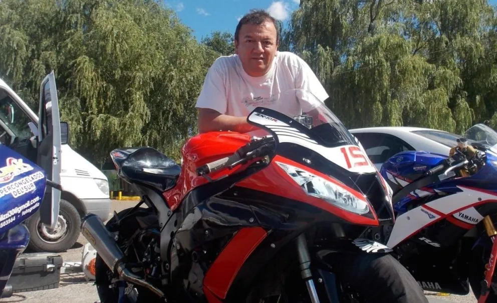 Carlos era chofer de taxi, empleado.