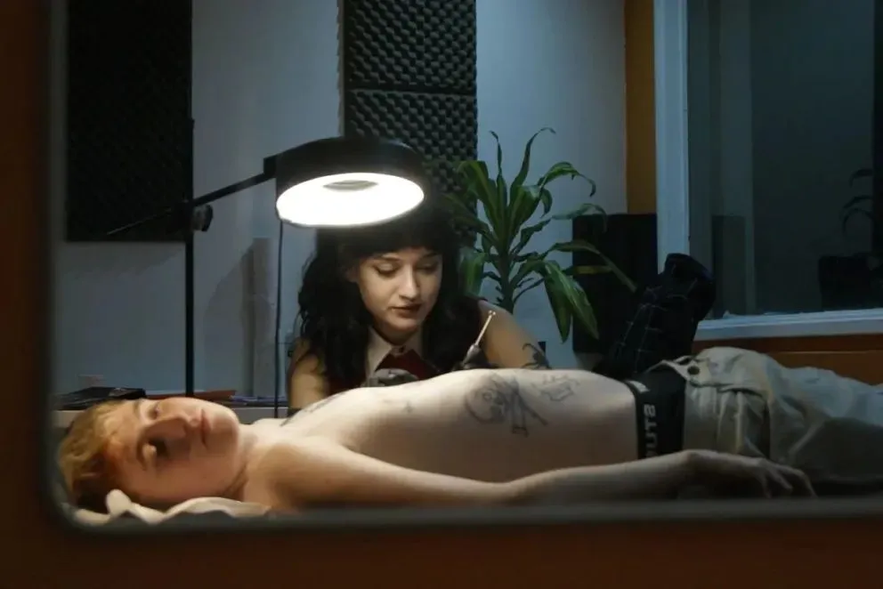 Naz tatuó a Dillom después de una peculiar historia.