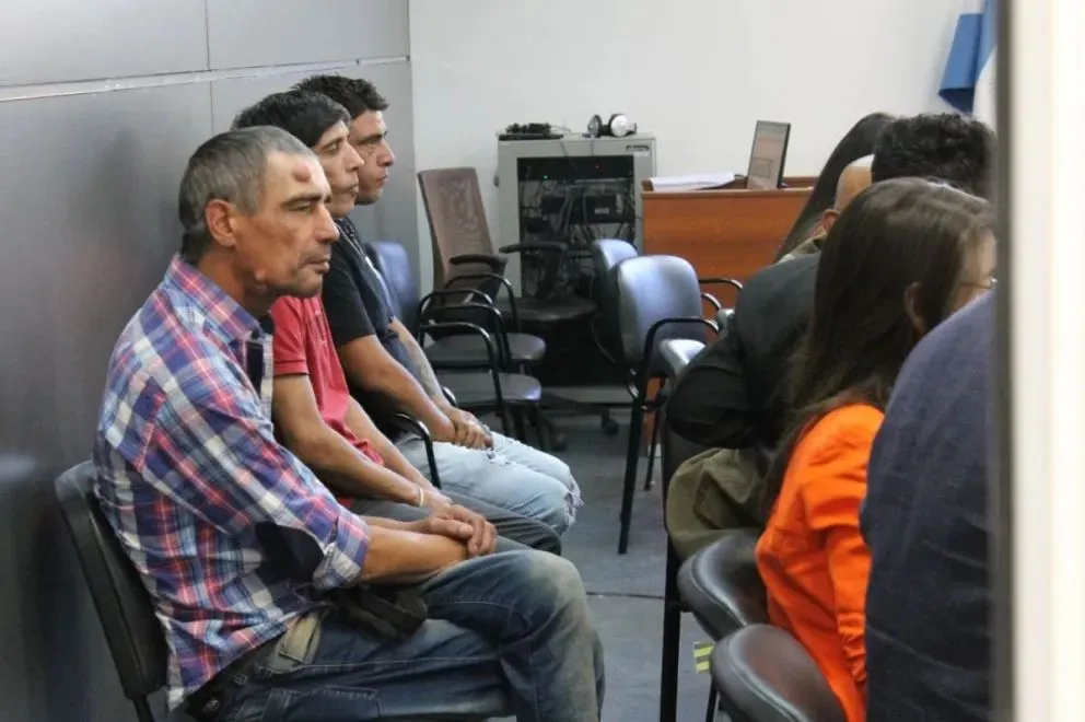 Néstor Cau es uno de los imputados por el crimen de Otoño Uriarte quien agredió a personal del hospital local. | Foto gentileza Sil Ojeda
