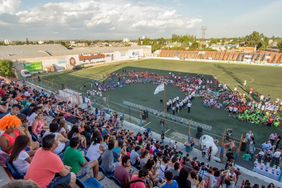 "Lo que verdaderamente importa es el respeto: hacia los árbitros, los rivales, los entrenadores y sobre todo, hacia nuestros propios hijos", afirmaron desde el club. (Foto: gentileza Club Social y Deportivo General Roca).