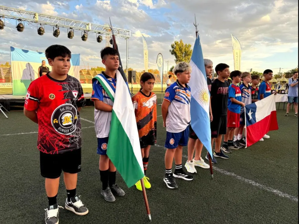 En la inauguración habrá desfile, show musical y el partido inaugural. Foto: archivo