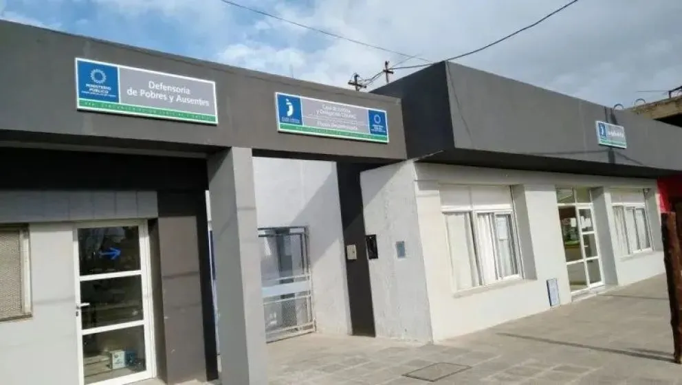 La magistrada también resolvió imponer la prisión preventiva por cuatro meses a los adultos. (Foto gentileza)